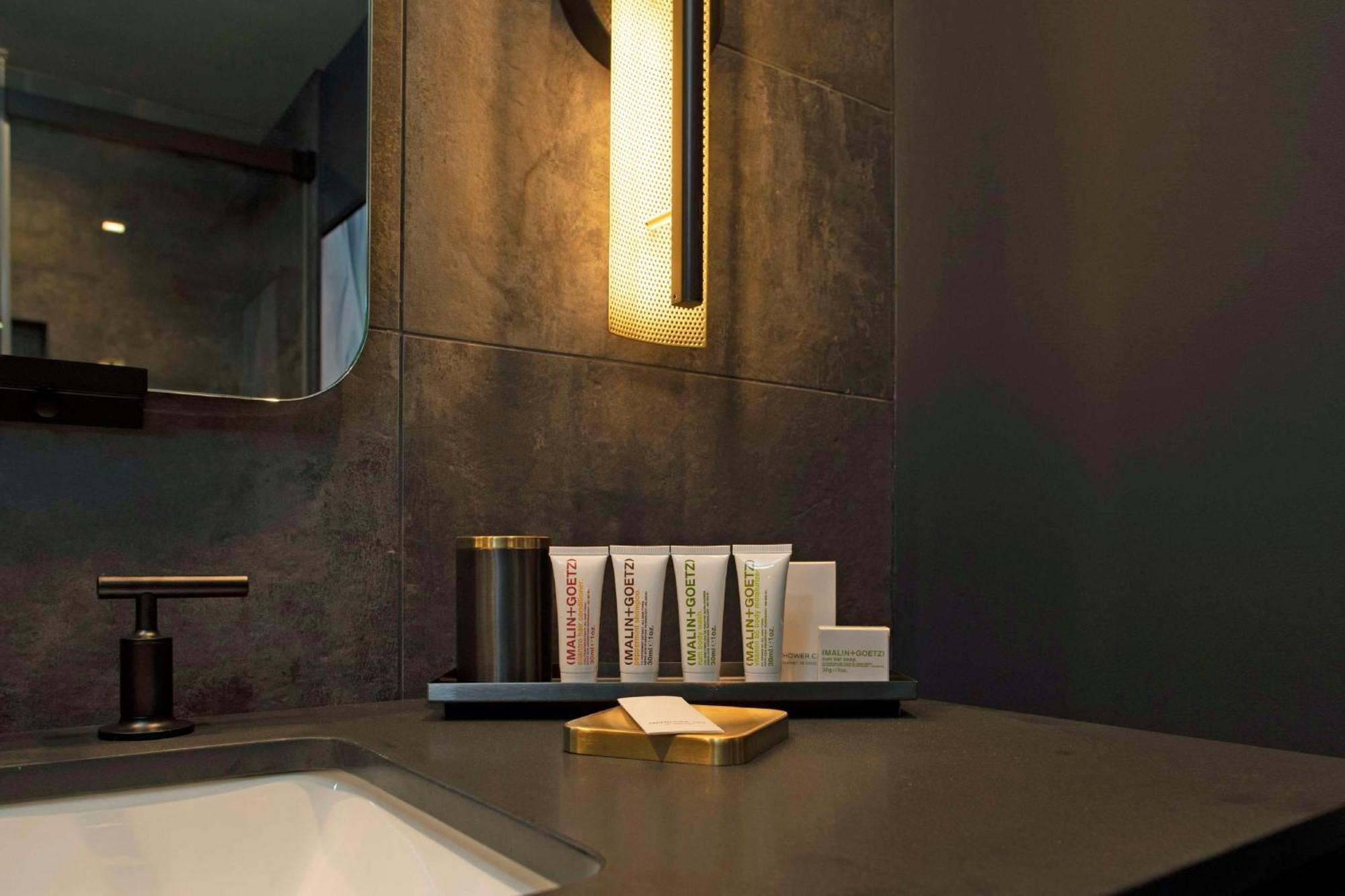 The Lloyd Stamford, Tapestry Collection By Hilton酒店 外观 照片